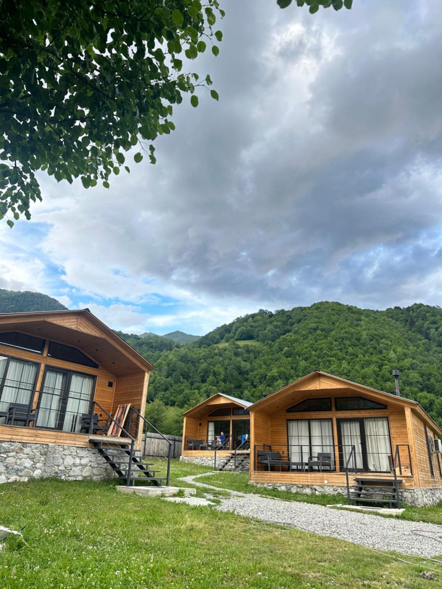 Mestia Villas Luaran gambar