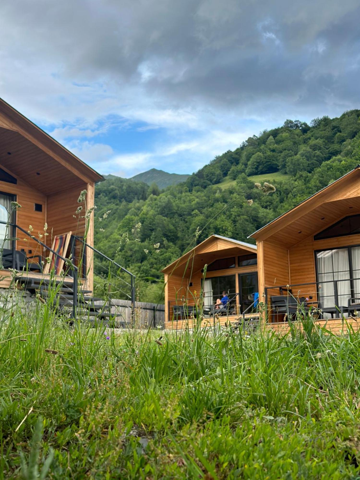 Mestia Villas Luaran gambar
