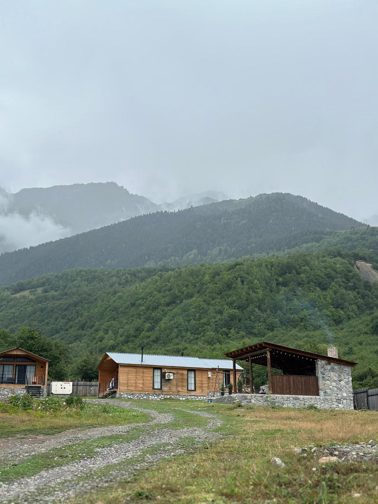 Mestia Villas Luaran gambar